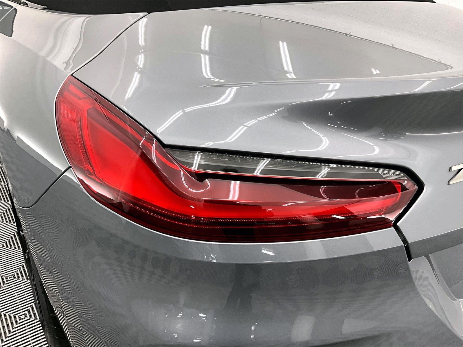 Used 2025 BMW Z4 M40i w/ Premium Package RWD image 27