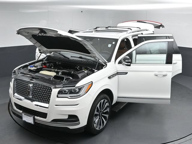 Certified 2023 Lincoln Navigator Reserve AWD/4WD image 57