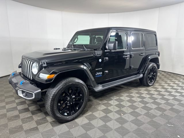 Used 2022 Jeep Wrangler Unlimited Sahara w/ Cold Weather Group image 7