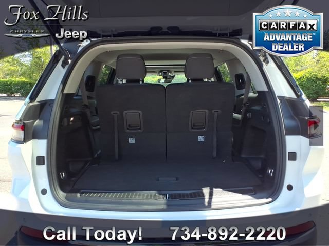 Certified 2022 Jeep Grand Cherokee L Laredo w/ Luxury Tech Group I AWD/4WD image 10