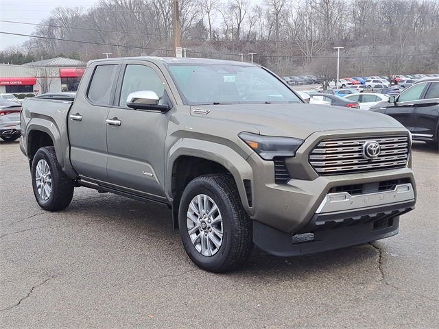 Used 2024 Toyota Tacoma Limited image 7