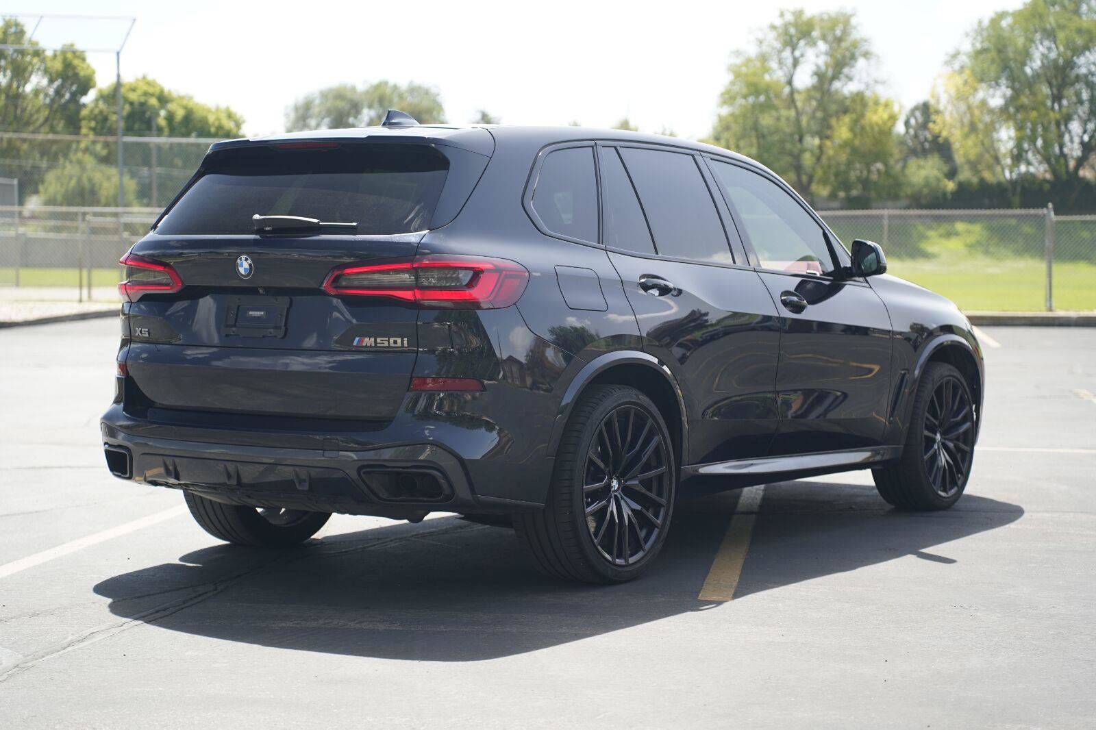 Used 2020 BMW X5 M50i w/ Executive Package AWD/4WD image 5