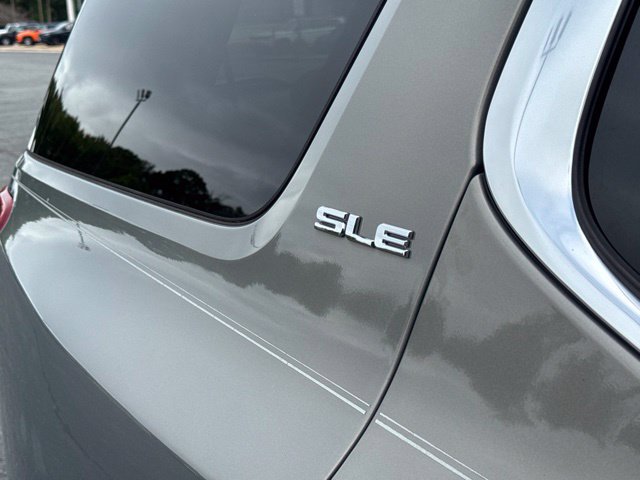 Used 2019 GMC Acadia SLE FWD image 8