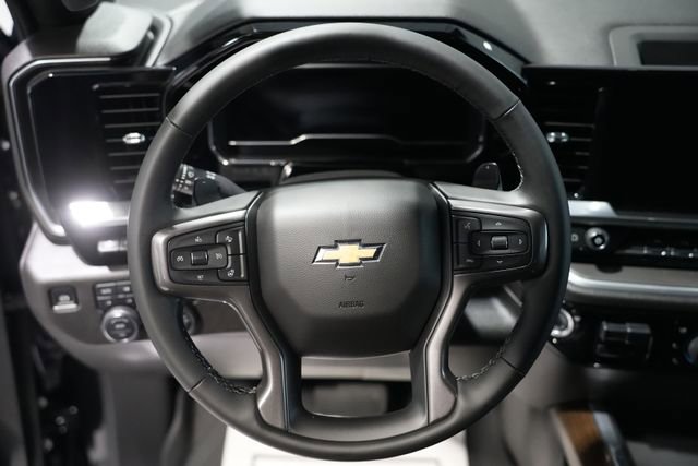 Used 2025 Chevrolet Silverado 1500 High Country w/ Technology Package image 16