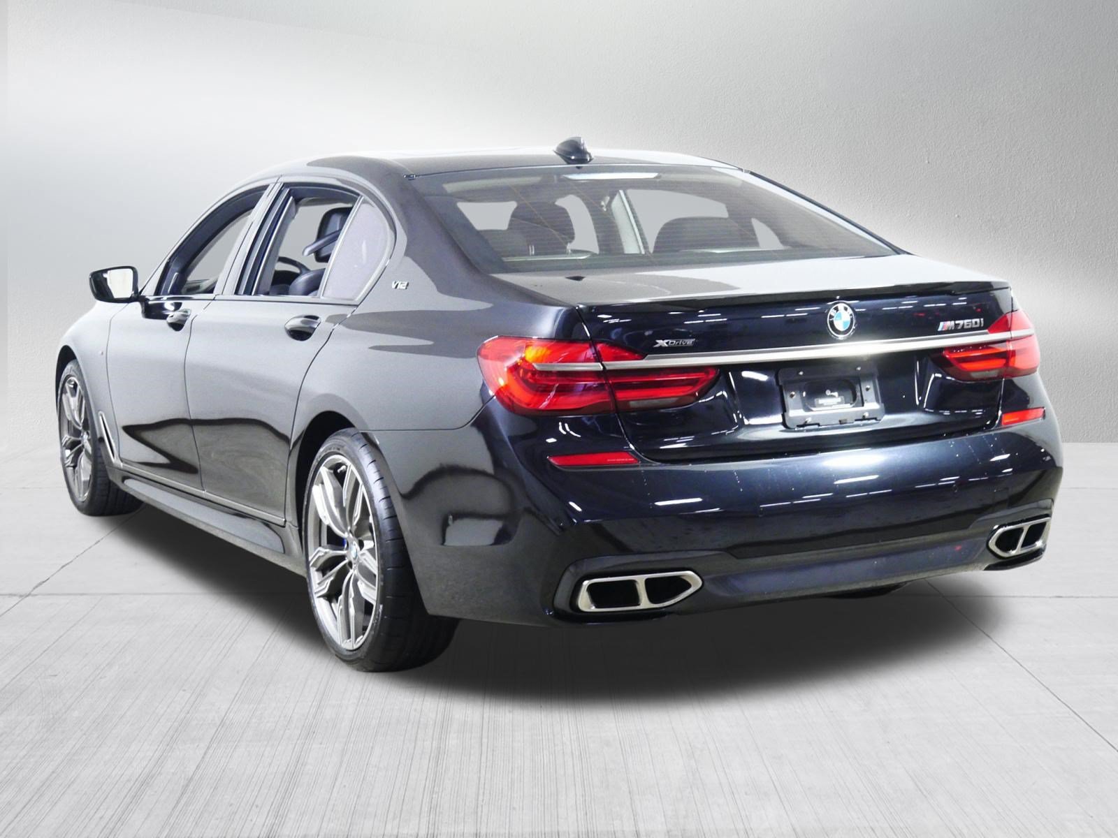 Used 2019 BMW M760i xDrive w/ Luxury Rear Seating Package AWD/4WD image 5