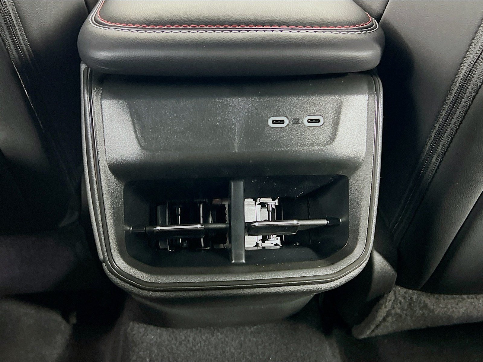 New 2026 Dodge Charger Scat Pack w/ Blacktop Package AWD/4WD image 25