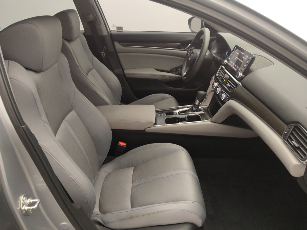 Used 2018 Honda Accord EX image 21