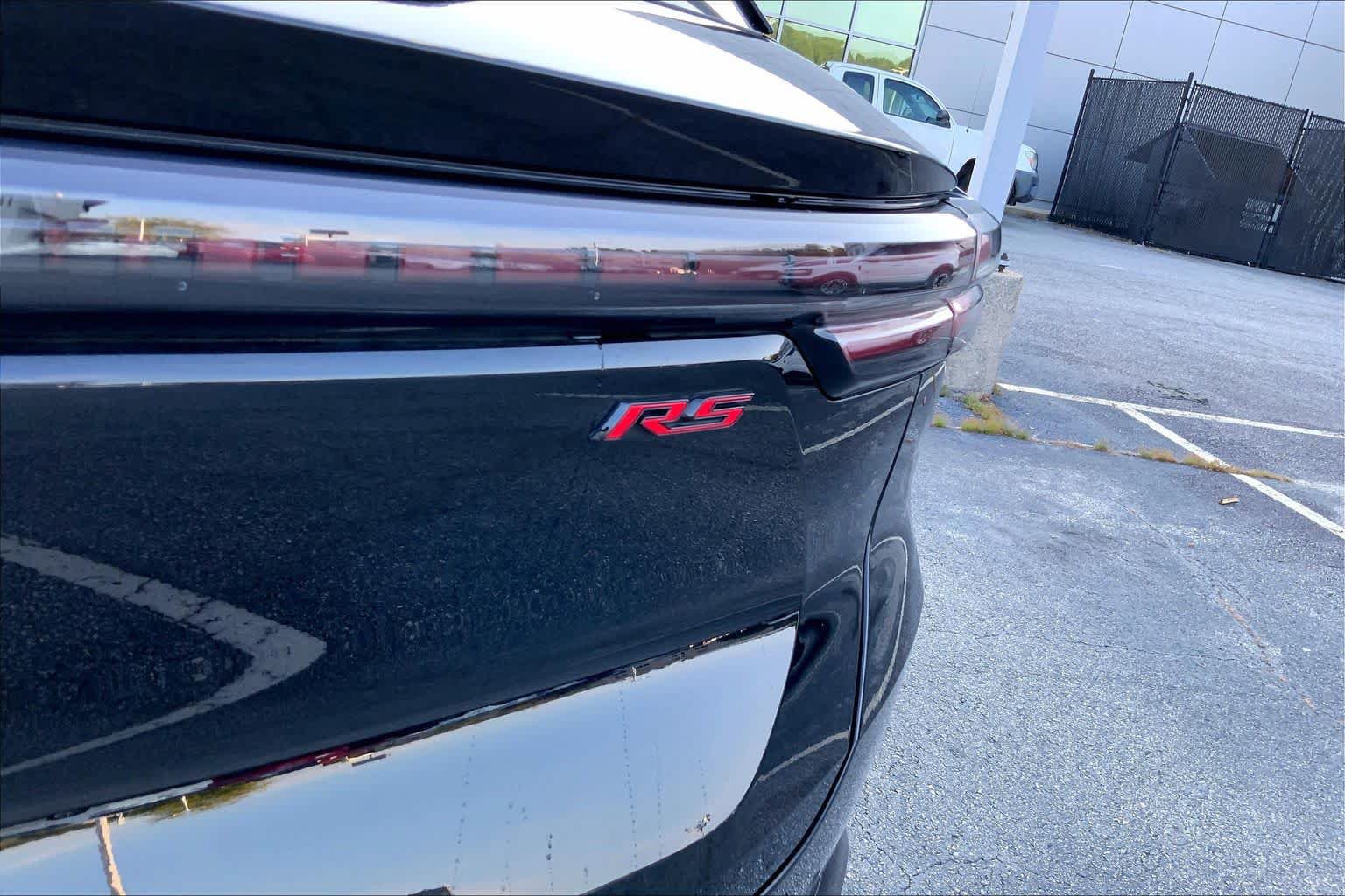 Used 2025 Chevrolet Equinox EV RS FWD image 8