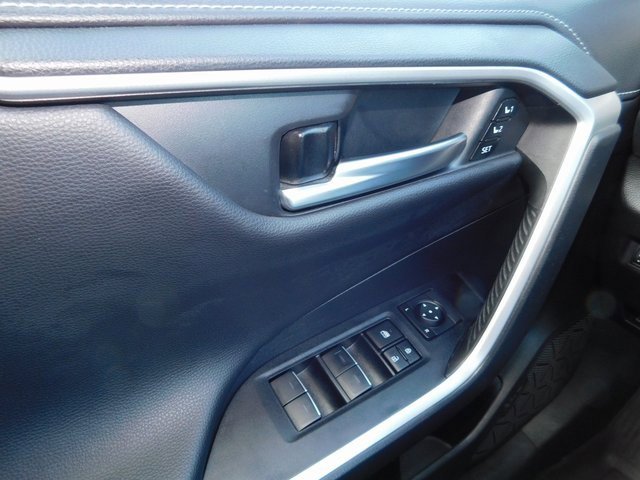 Used 2024 Toyota RAV4 Limited w/ Advanced Technology Package image 29