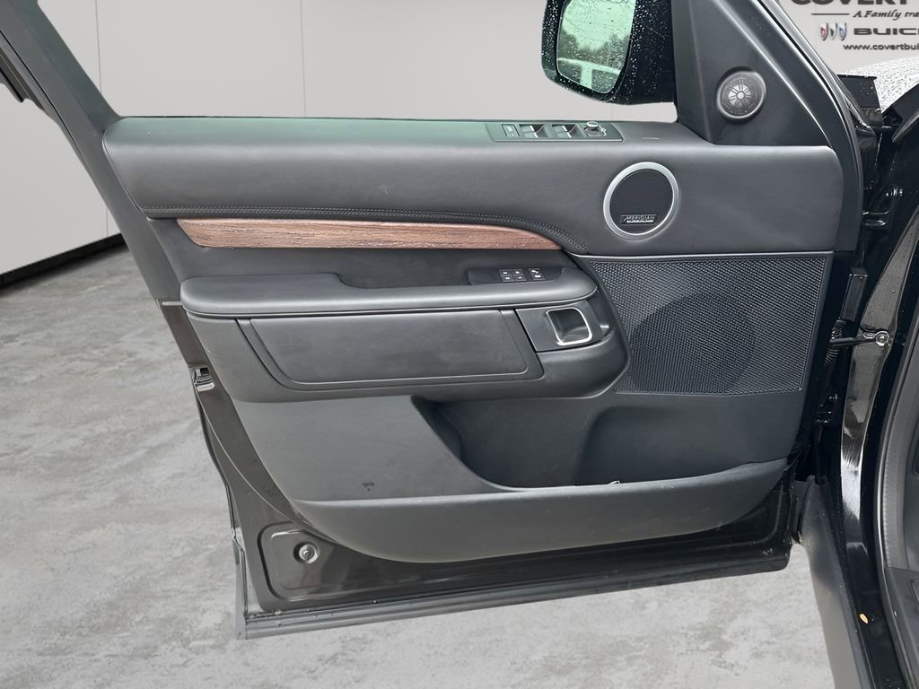 Used 2020 Land Rover Discovery HSE Luxury image 21