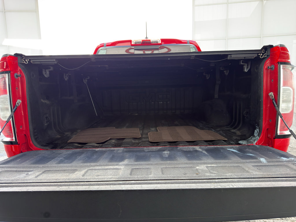 Used 2017 GMC Canyon SLT w/ Driver Alert Package image 8