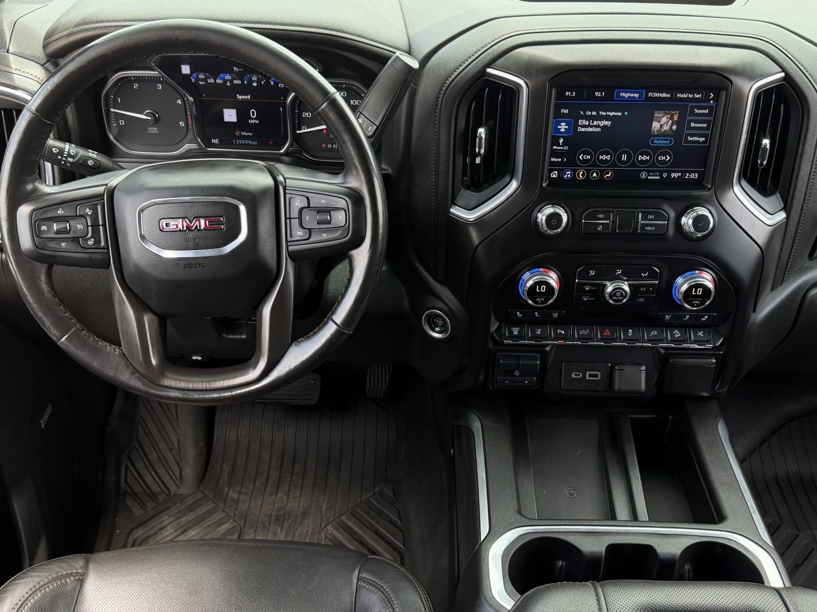 Used 2022 GMC Sierra 2500 AT4 w/ AT4 Premium Plus Package AWD/4WD image 15