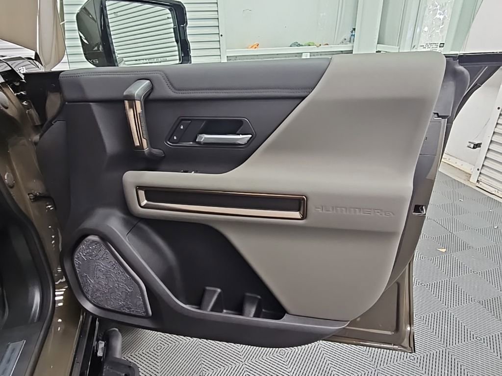 New 2025 GMC Hummer EV 2X w/ Extreme Off-Road Package image 46