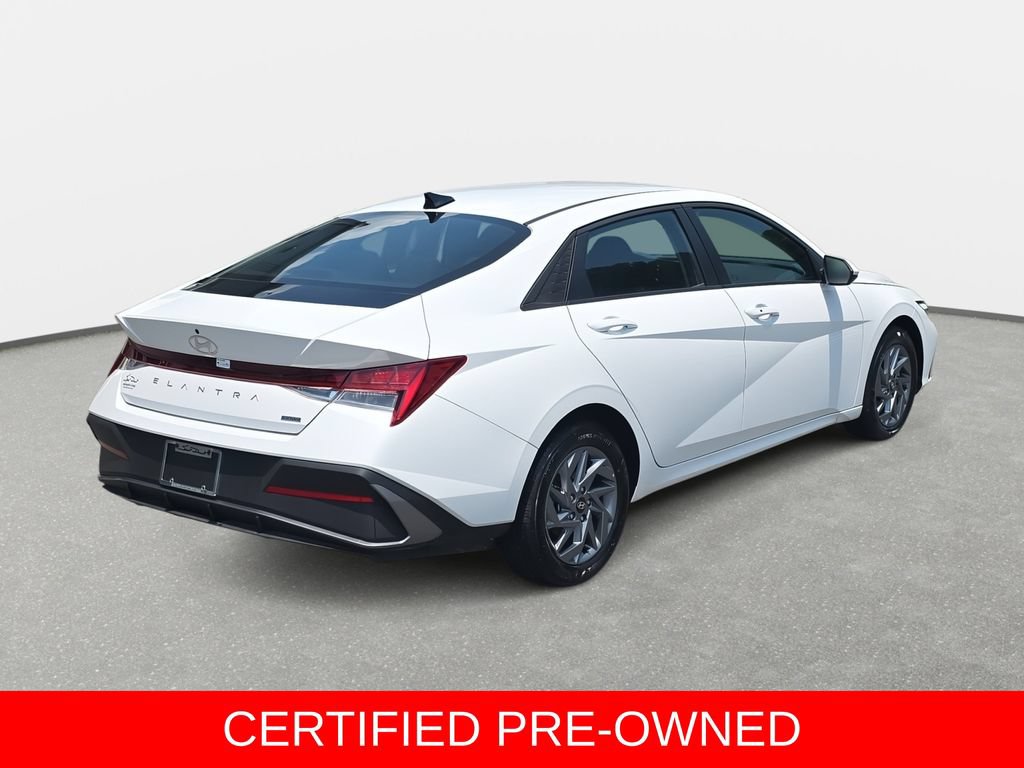 Certified 2025 Hyundai Elantra Hybrid FWD image 5