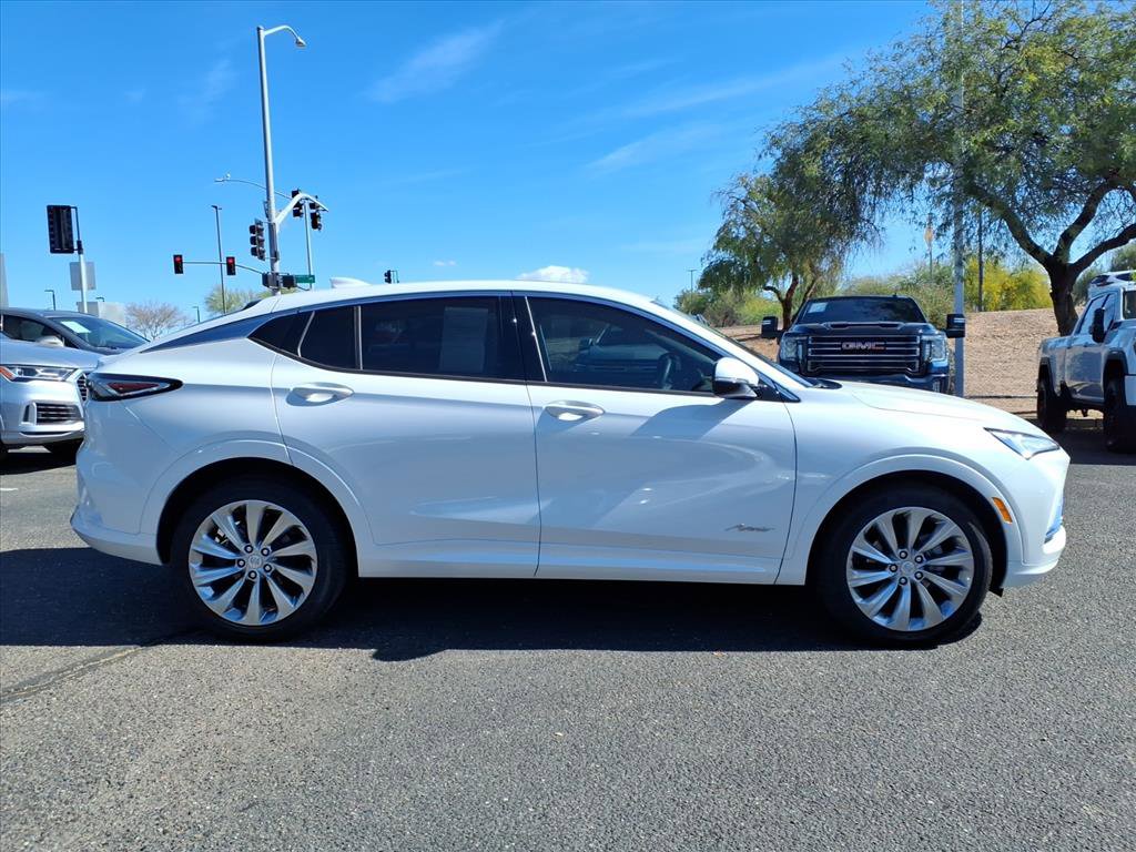 Certified 2025 Buick Envista Avenir image 4
