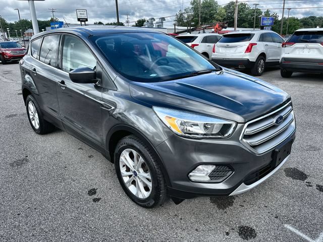 Used 2017 Ford Escape SE AWD/4WD image 10