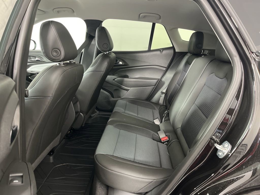 New 2026 Chevrolet Trax LT FWD image 20