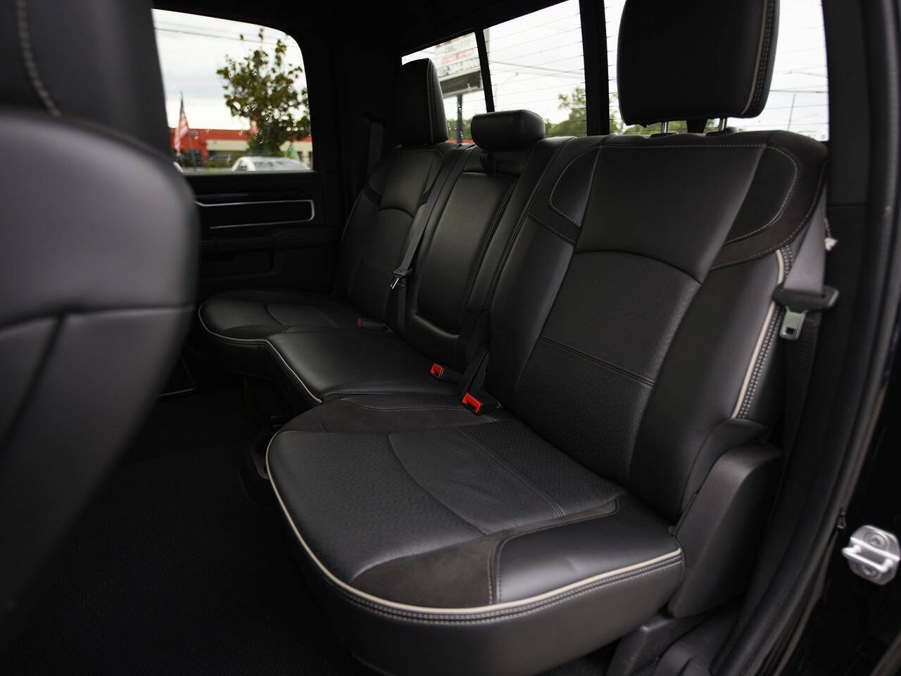 Used 2022 RAM 3500 Laramie AWD/4WD image 13