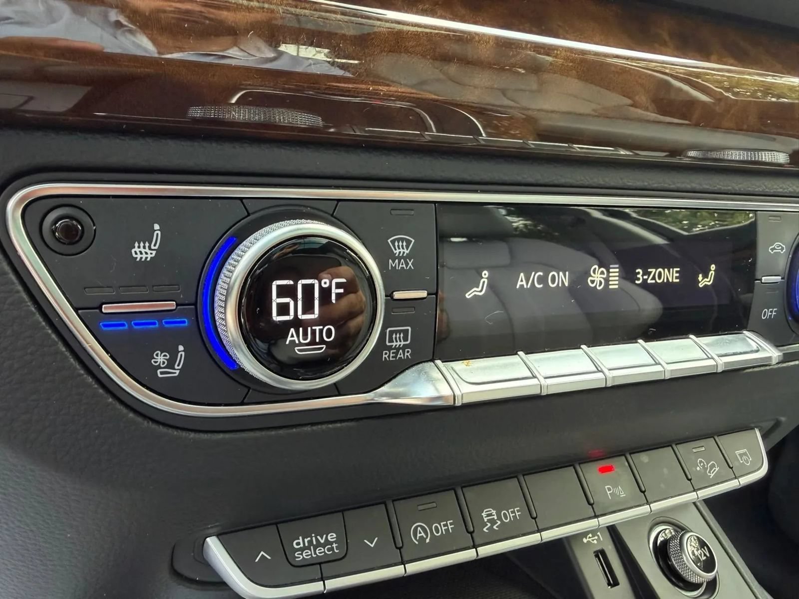 Used 2018 Audi Q5 2.0T Premium Plus w/ Premium Plus Package AWD/4WD image 15