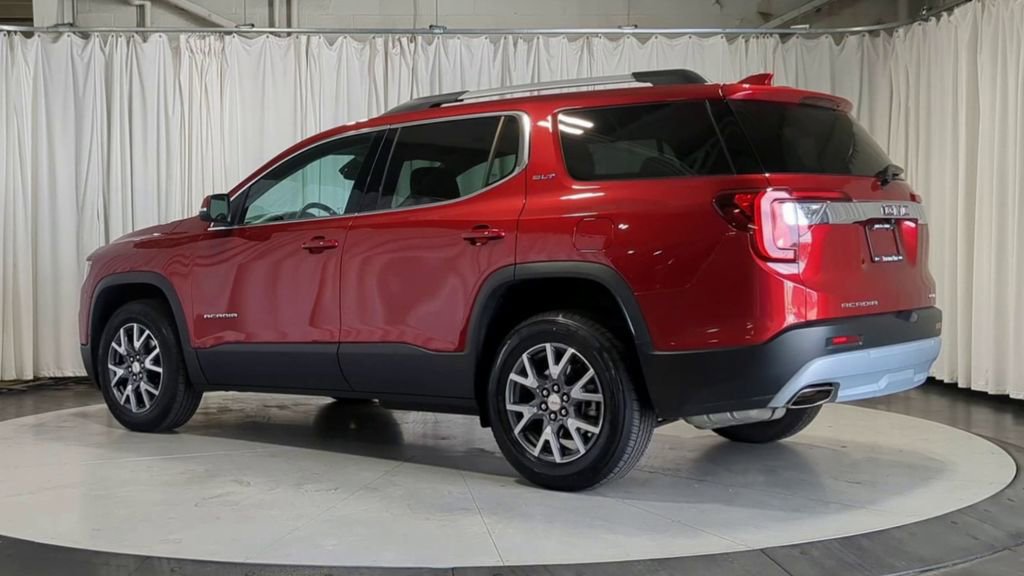 Used 2023 GMC Acadia SLT AWD/4WD image 6