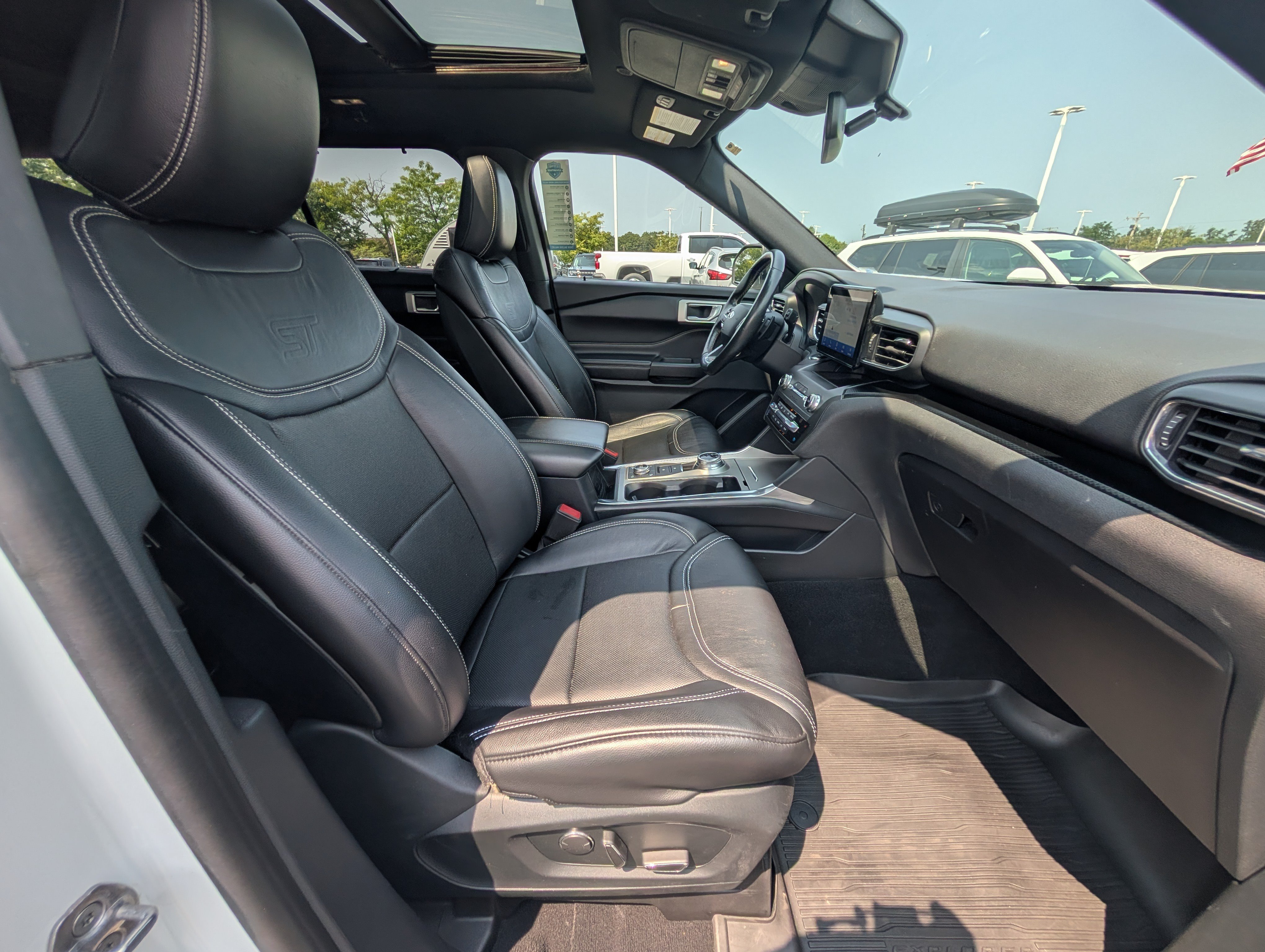 Certified 2020 Ford Explorer ST AWD/4WD image 10
