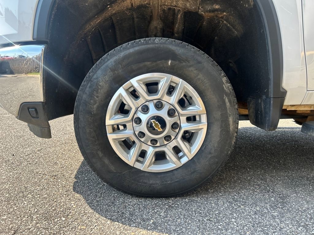 Used 2025 Chevrolet Silverado 2500 LT w/ Convenience Package image 7