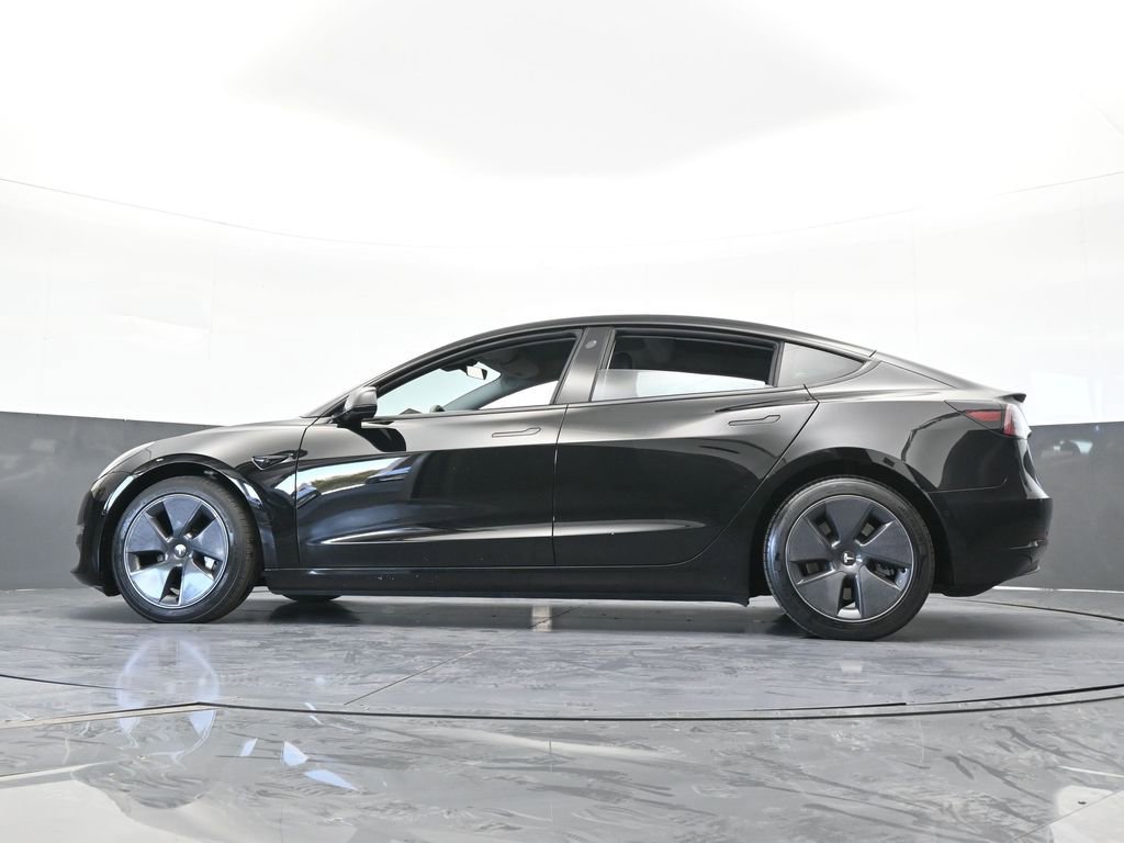 Used 2021 Tesla Model 3 Standard Range Plus image 52
