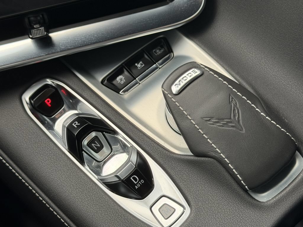 Used 2021 Chevrolet Corvette Stingray Preferred Conv w/ Z51 Performance Package RWD image 26