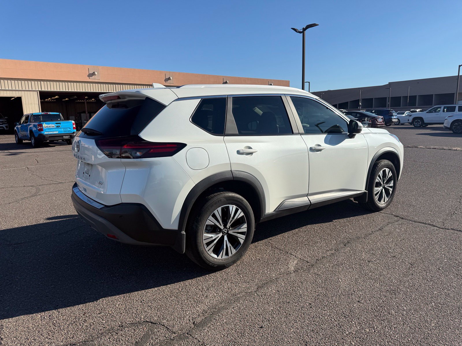 Used 2023 Nissan Rogue SV w/ SV Premium B Package FWD image 5