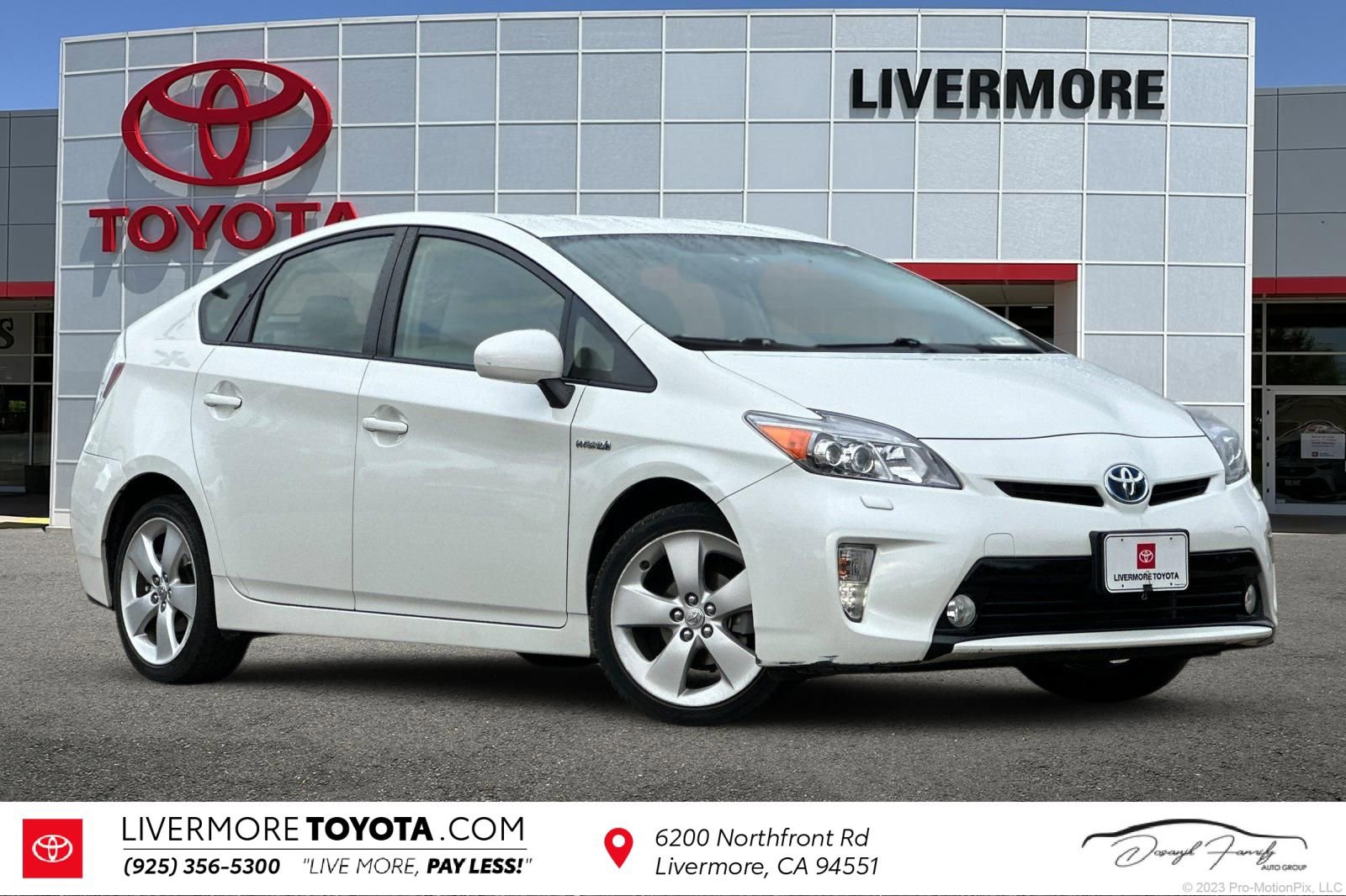 Used 2012 Toyota Prius Five image 1
