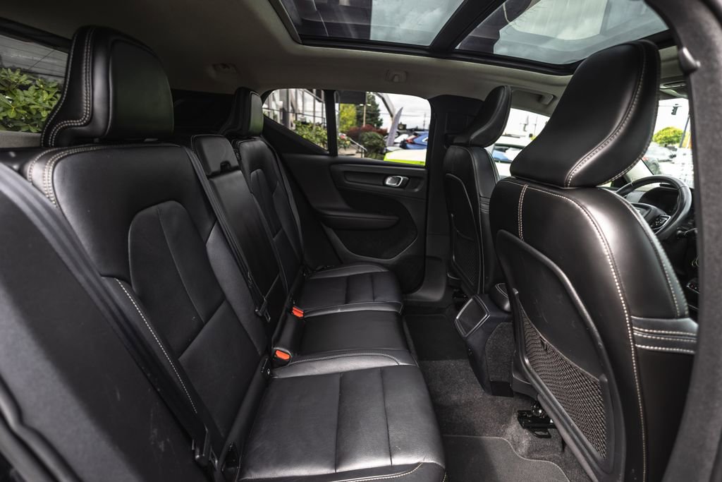 Used 2019 Volvo XC40 T5 Momentum AWD/4WD image 28