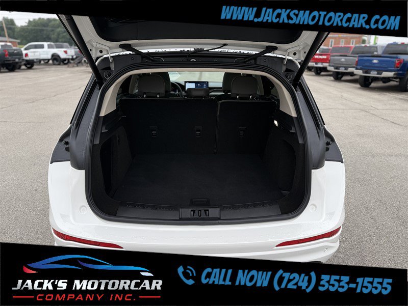 Used 2024 Lincoln Corsair Reserve w/ Equipment Group 201A AWD/4WD image 20