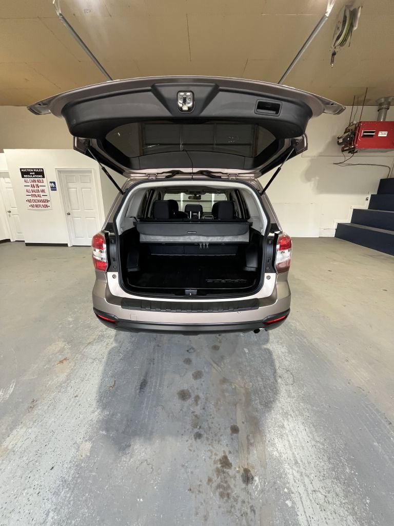 Used 2015 Subaru Forester 2.5i image 5