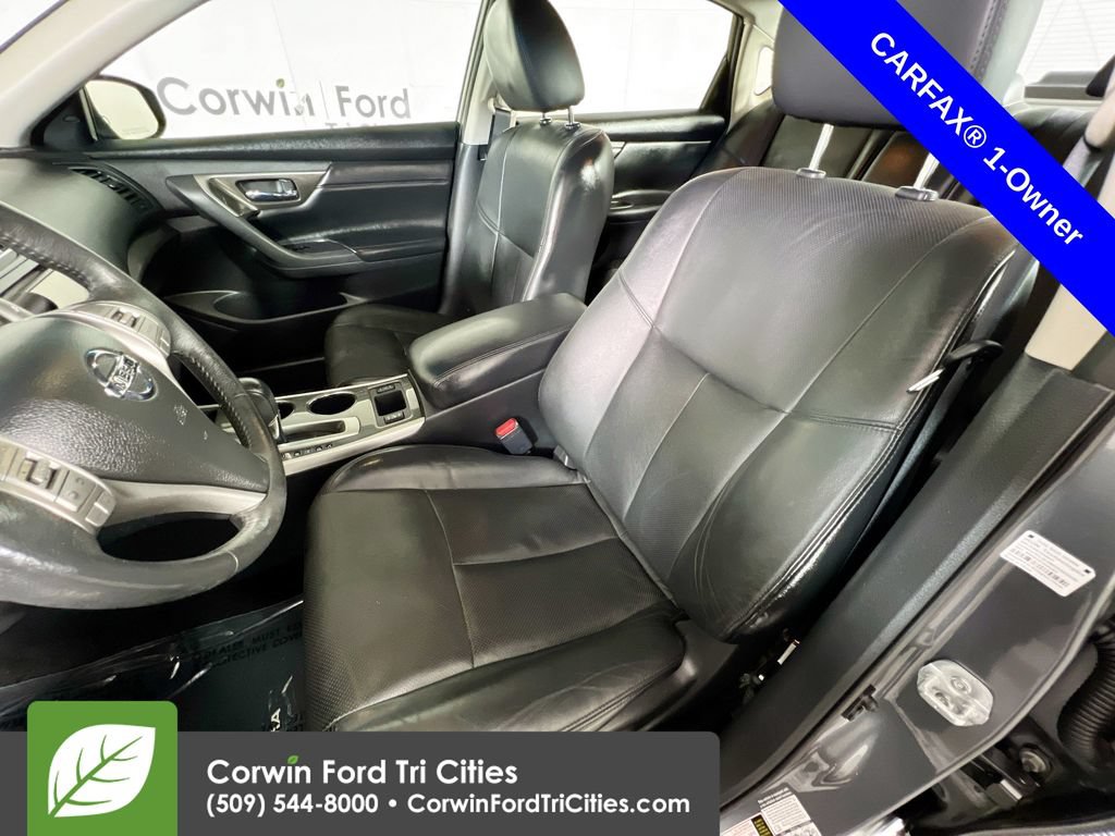 Used 2015 Nissan Altima 3.5 SL FWD image 25