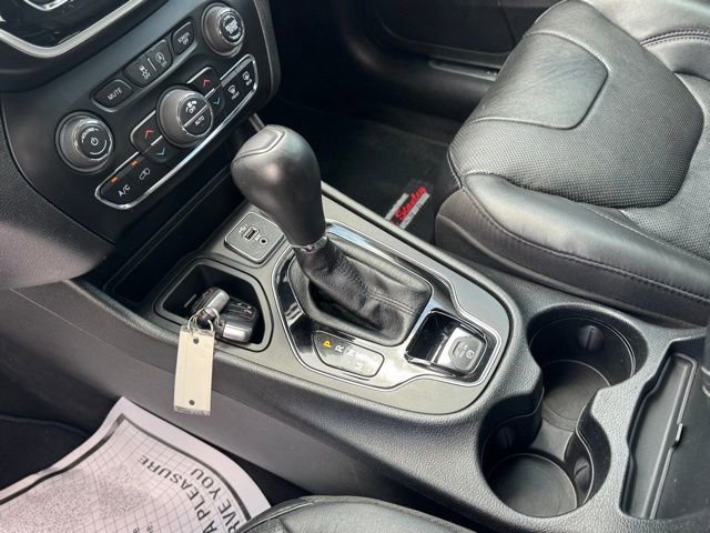 Used 2021 Jeep Cherokee Limited w/ Elite Package image 21