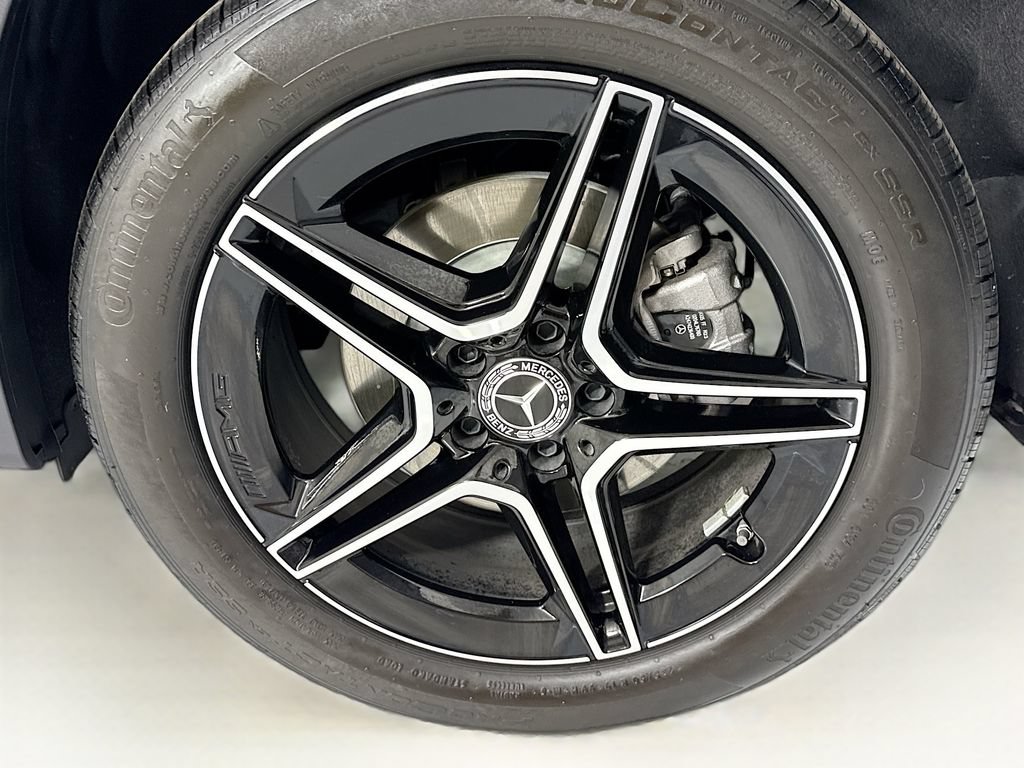 Certified 2025 Mercedes-Benz GLB 250 image 31