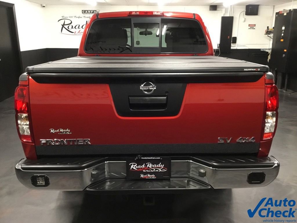Used 2017 Nissan Frontier SV image 9