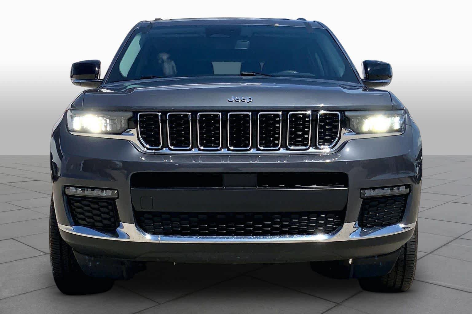 Used 2021 Jeep Grand Cherokee L Limited RWD image 4