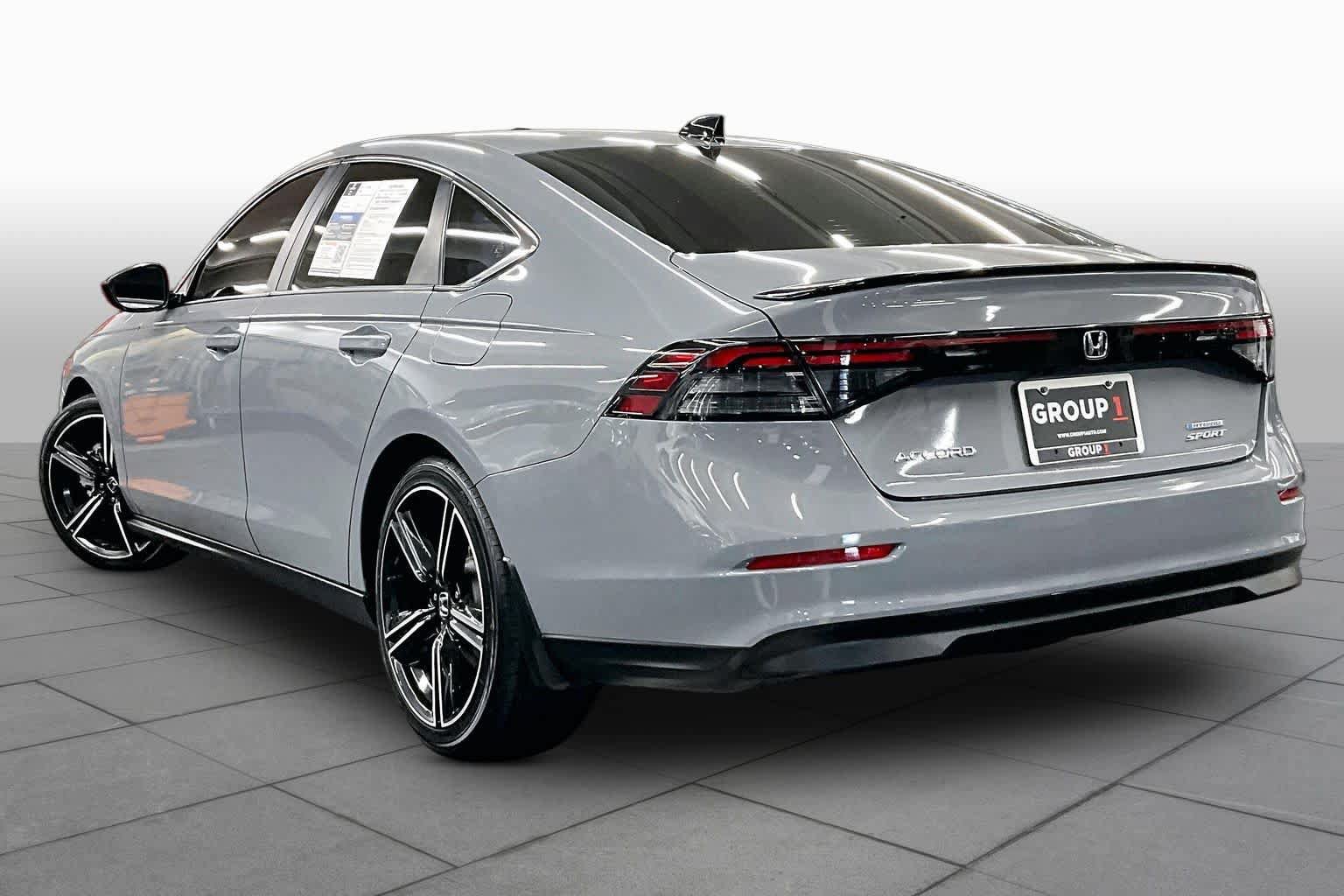 Used 2023 Honda Accord Sport image 11