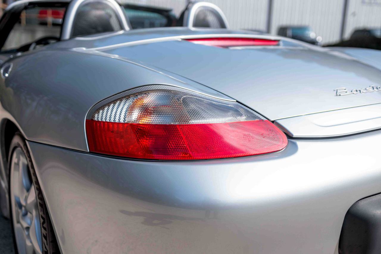 Used 2003 Porsche Boxster S image 23