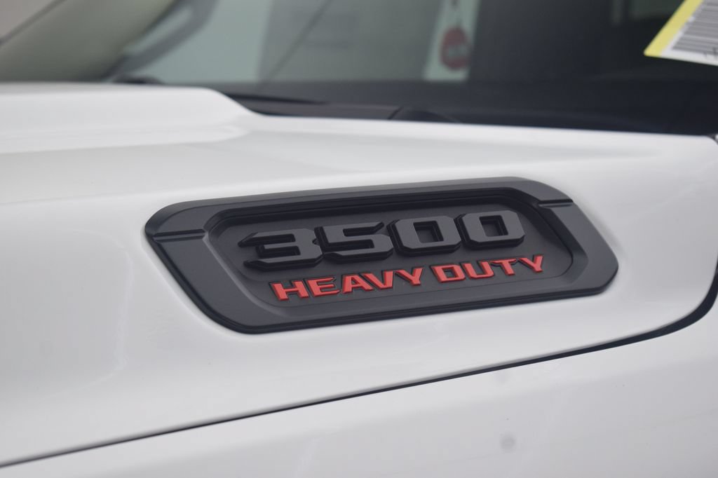 New 2026 RAM 3500 Tradesman AWD/4WD image 17