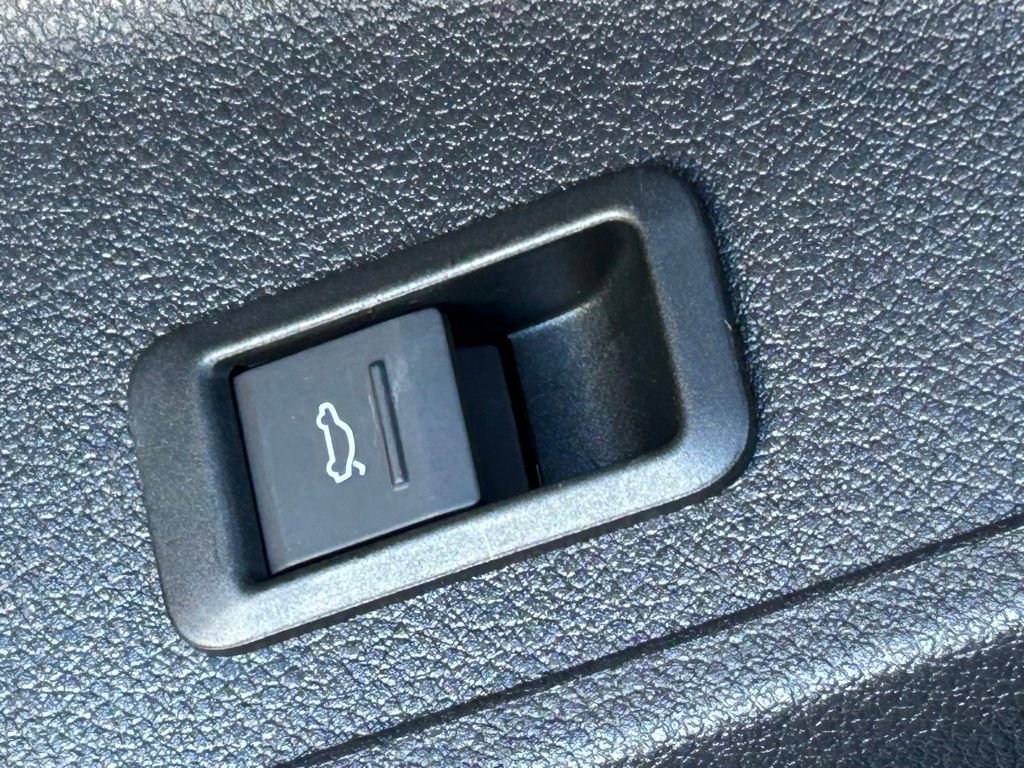 Used 2021 Audi Q3 2.0T Premium image 68