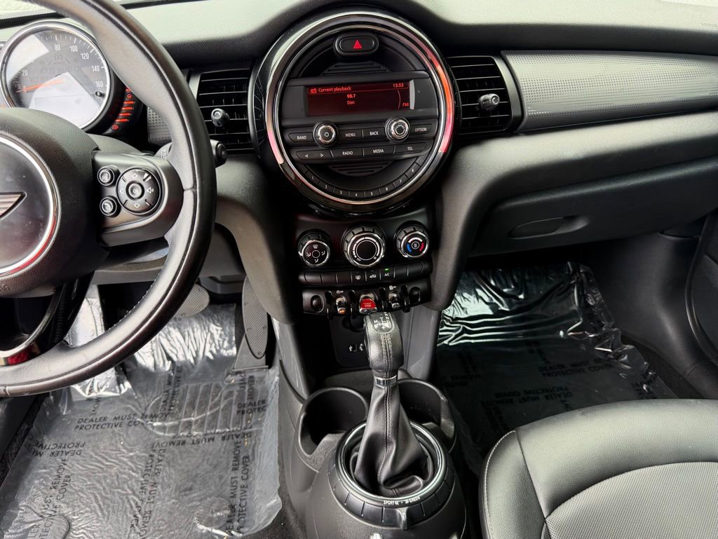 Used 2014 MINI Cooper 2-Door Hardtop FWD image 29
