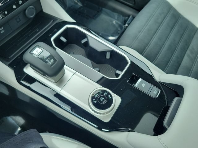 New 2026 Mitsubishi Outlander SE FWD image 34