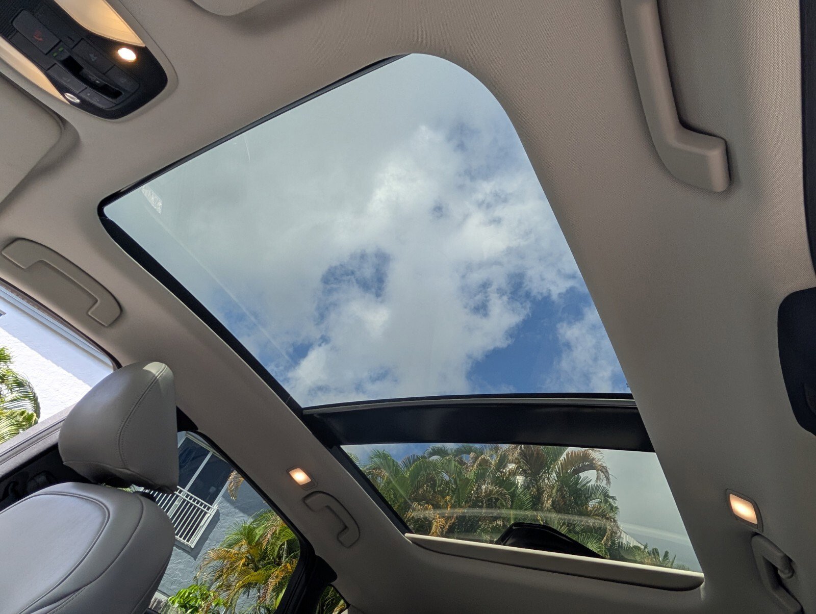 Used 2023 INFINITI QX50 Luxe image 18