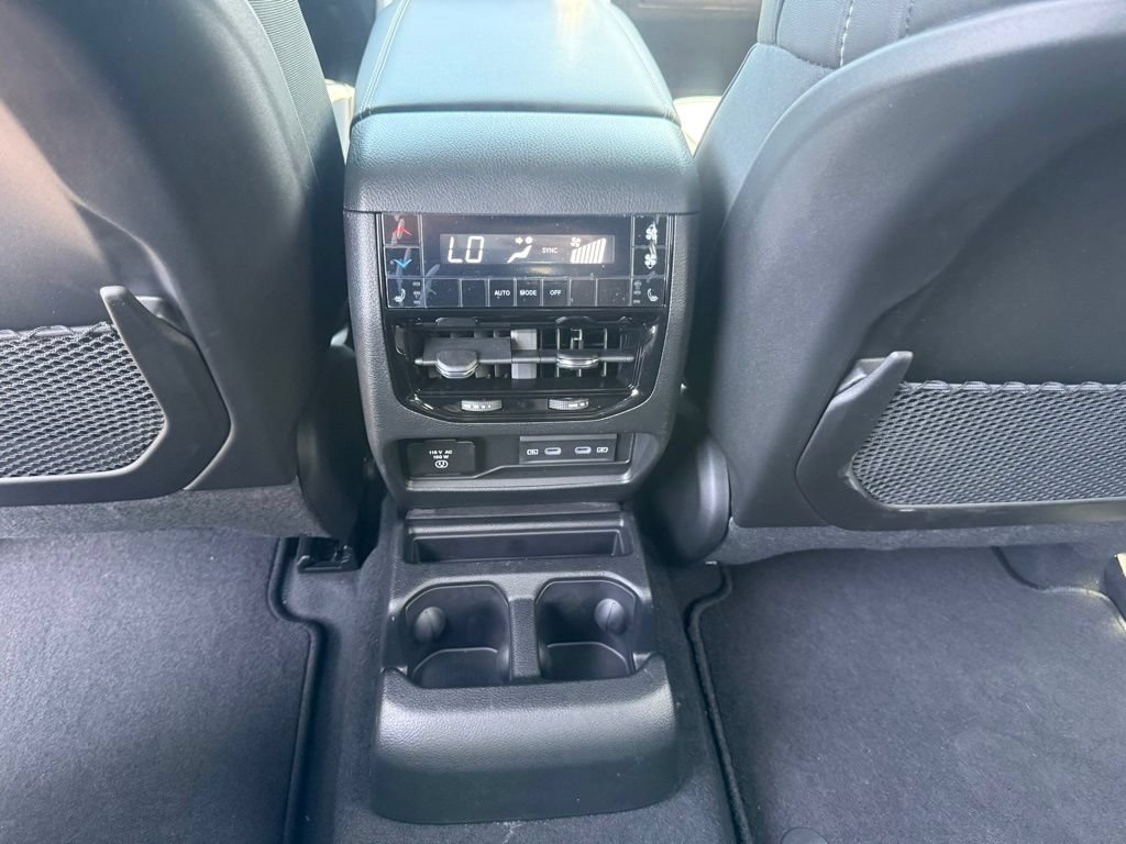 New 2026 Jeep Grand Cherokee L Limited AWD/4WD image 38