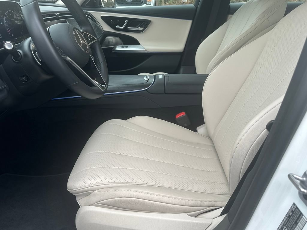 Used 2024 Mercedes-Benz E 350 4MATIC Sedan image 19
