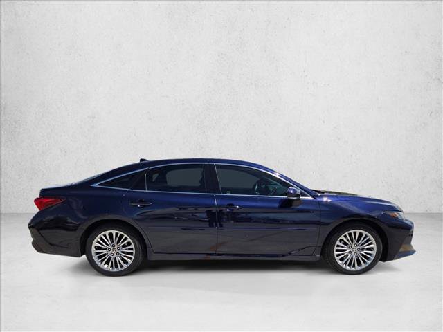 Used 2022 Toyota Avalon Limited w/ Advanced Safety Package FWD video 4