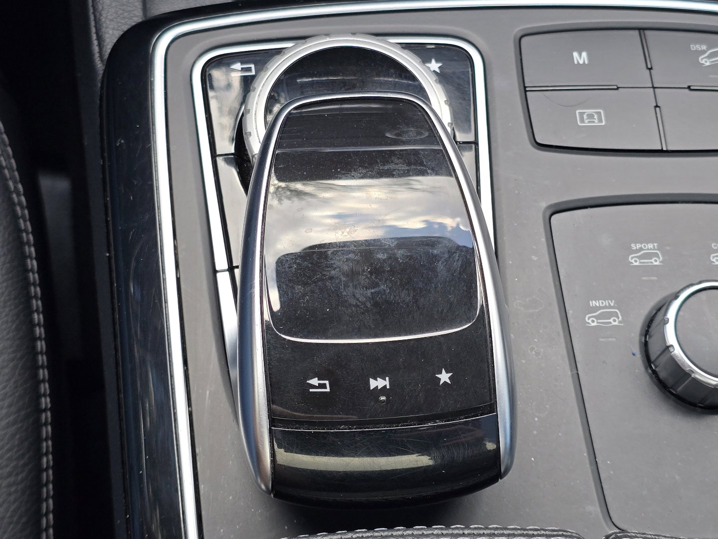 Used 2017 Mercedes-Benz GLE 400 4MATIC image 18