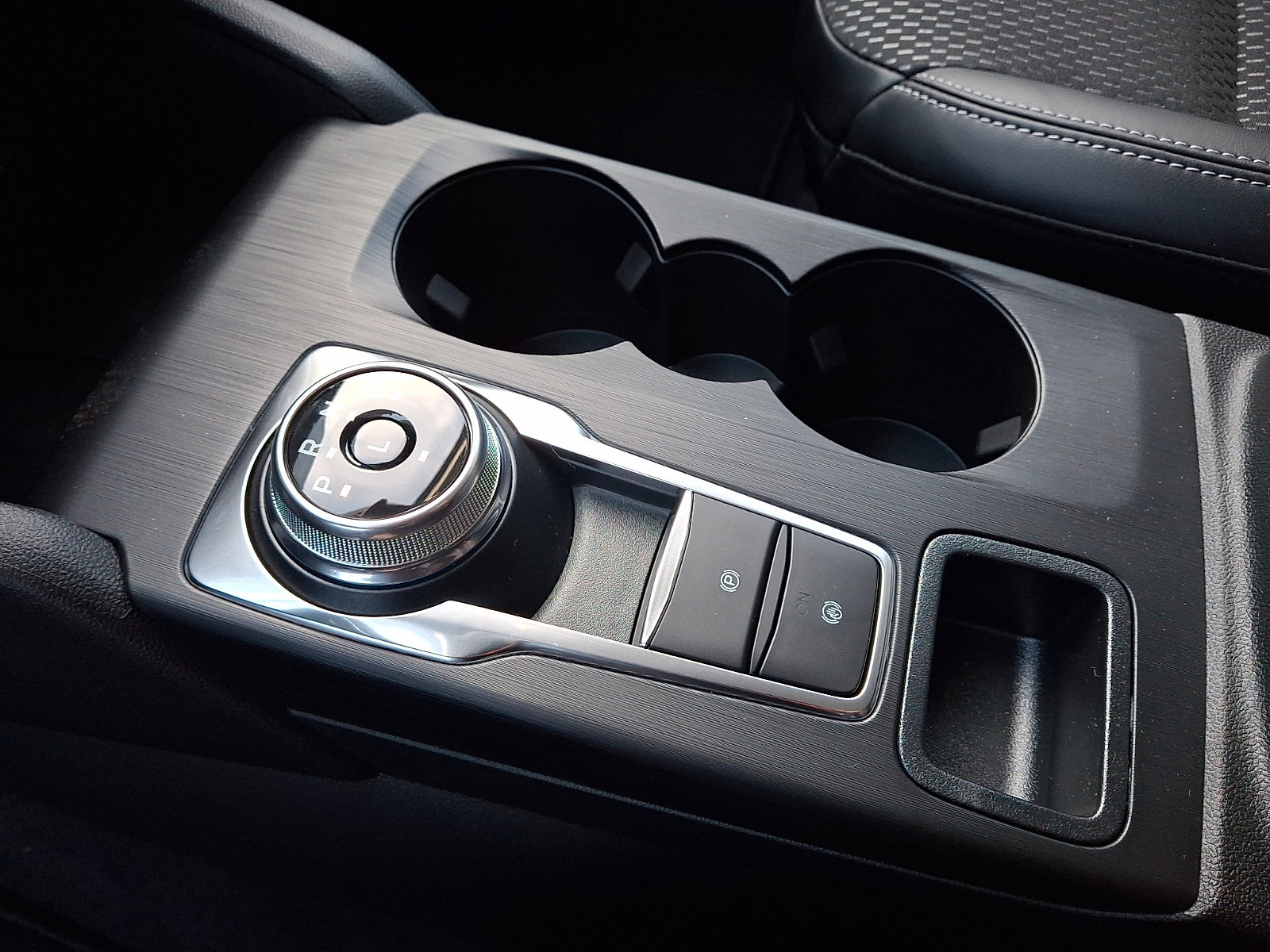 New 2026 Ford Escape SE FWD image 15